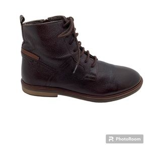 {Zara} Ankle Leather Bootie